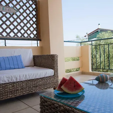 Oliva Holiday Homes Lovely Family Maisonette *