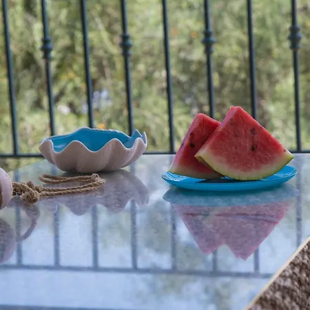 Oliva Holiday Homes Lovely Family Maisonette *