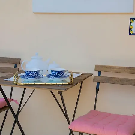 Oliva Holiday Homes Lovely Family Maisonette