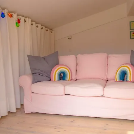 Εξοχικό σπίτι Oliva Holiday Homes Lovely Family Maisonette