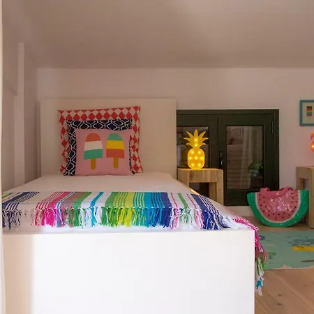 Oliva Holiday Homes Lovely Family Maisonette *
