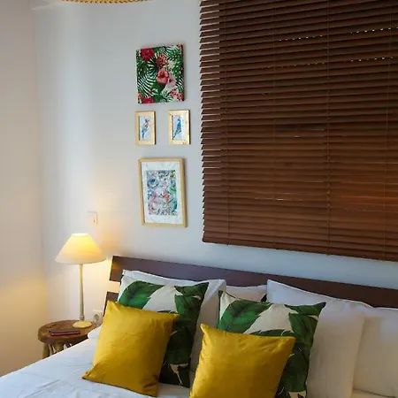 Oliva Holiday Homes Lovely Family Maisonette