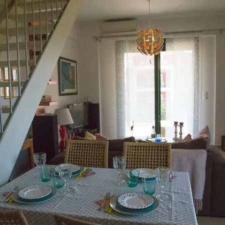 Oliva Holiday Homes Lovely Family Maisonette Venkovský dům
