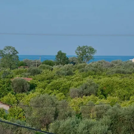 Oliva Holiday Homes Lovely Family Maisonette * Dhiyellótika